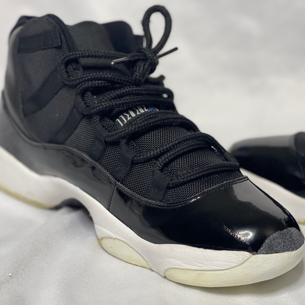 *RARE FIND!!!!* SIZE 12 - JORDAN 11 RETRO SPACE JAM 2009!!!! *RESTORE NEEDED!!!*